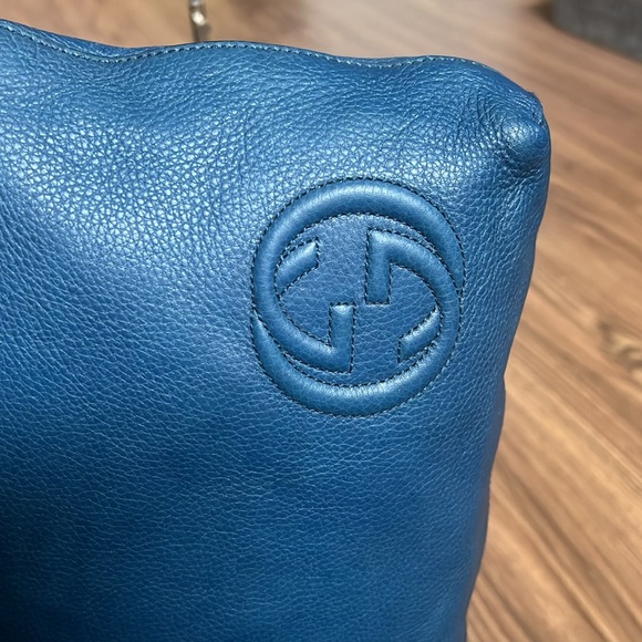 A242 - π―% authentic Gucci crossbody bag - Picture 12 of 16